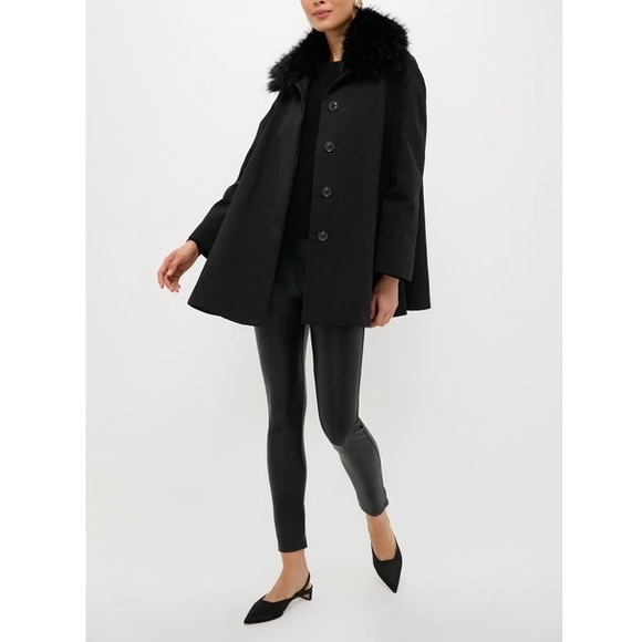 TUCKERNUCK Fur Collar Cecile Swing Cape - Picture 12 of 12